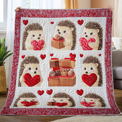 Couverture matelassée en fausse fourrure à imprimé plat brillant - Adorables hérissons partageant des bonbons et de l'amour pour la Saint-Valentin