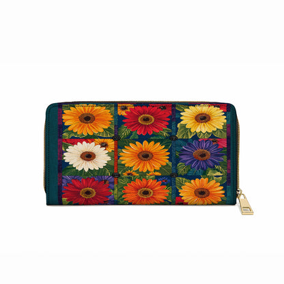 Glänzende Clutch aus Leder mit Trageriemen und leuchtendem Gänseblümchen-Aufnäher