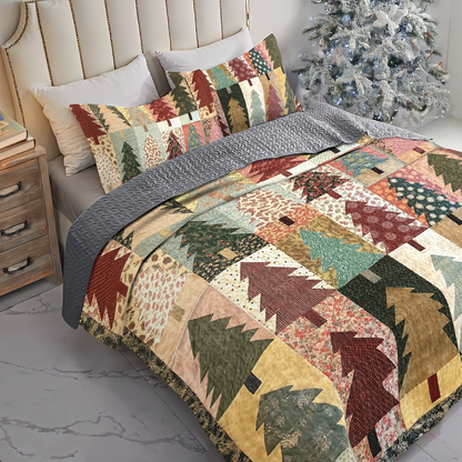 Shineful All Season Quilt 3-Piece Set Festive Christmas Pine