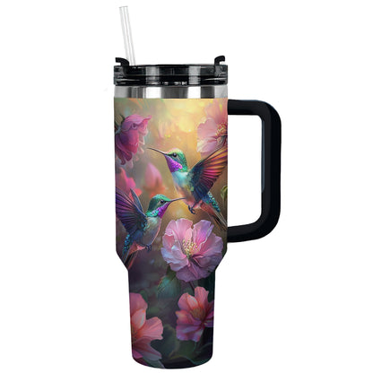 Glänzender Becher, eleganter Kolibri