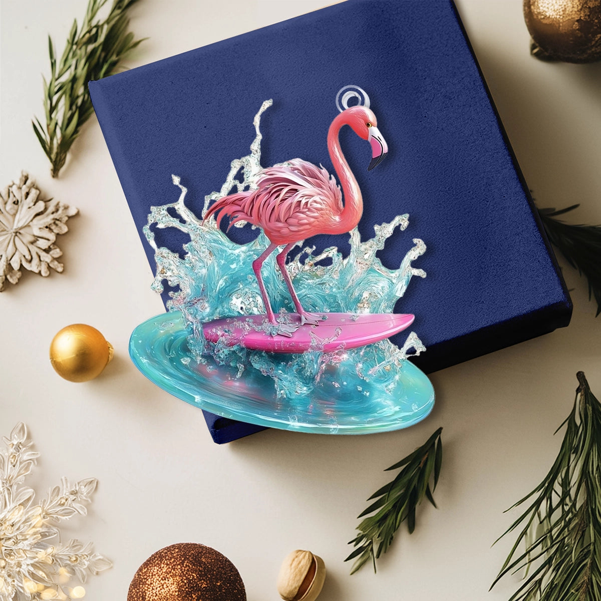 Glänzendes Acryl-Ornament Flamingo Surfer Splash 