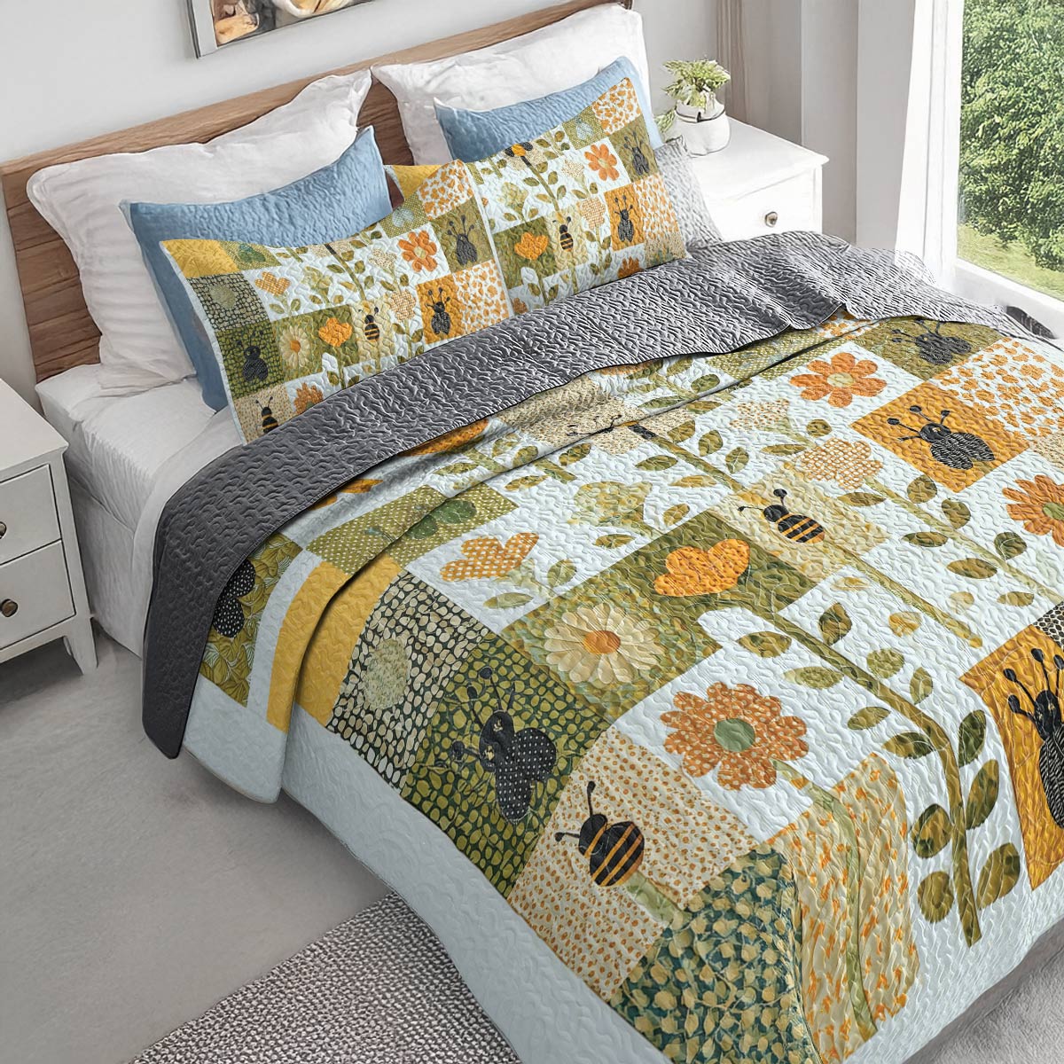 Shineful All Season Quilt 3-Piece Set - Bloom & Buzz