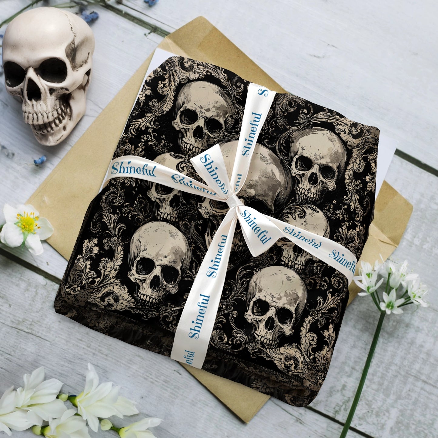 Shineful Fitted Sheet - Gothic Skull Majesty