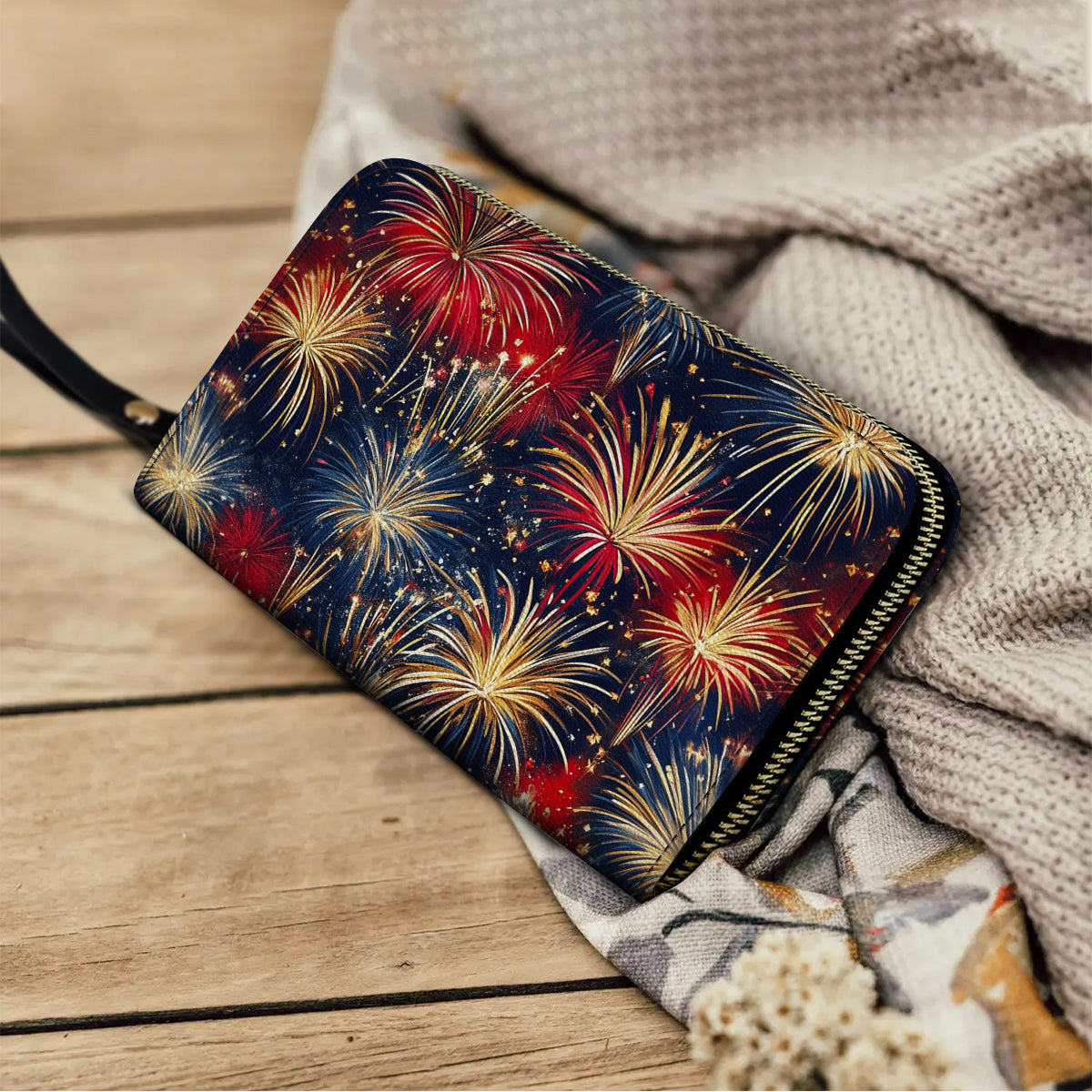 Pochette en cuir brillante avec dragonne et poignée Firework Glam