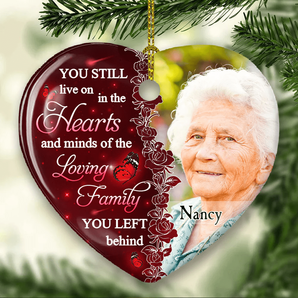 Shinefulgift® Hearts And Minds - Personalized Custom Heart Ceramic Christmas Ornament