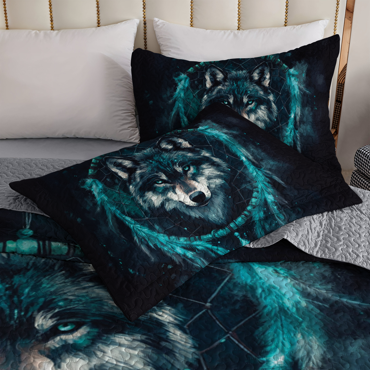 Shineful All Season Quilt 3-Piece Set - Navy Night Wolf Dreamcatcher