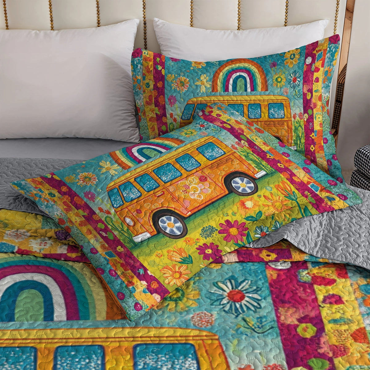 Shineful All Season Quilt 3-Piece Set Hippie Groovy Road Trip