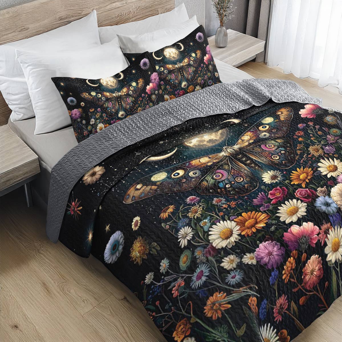 Shineful All Season Quilt 3-Piece Set Enchanted Moth