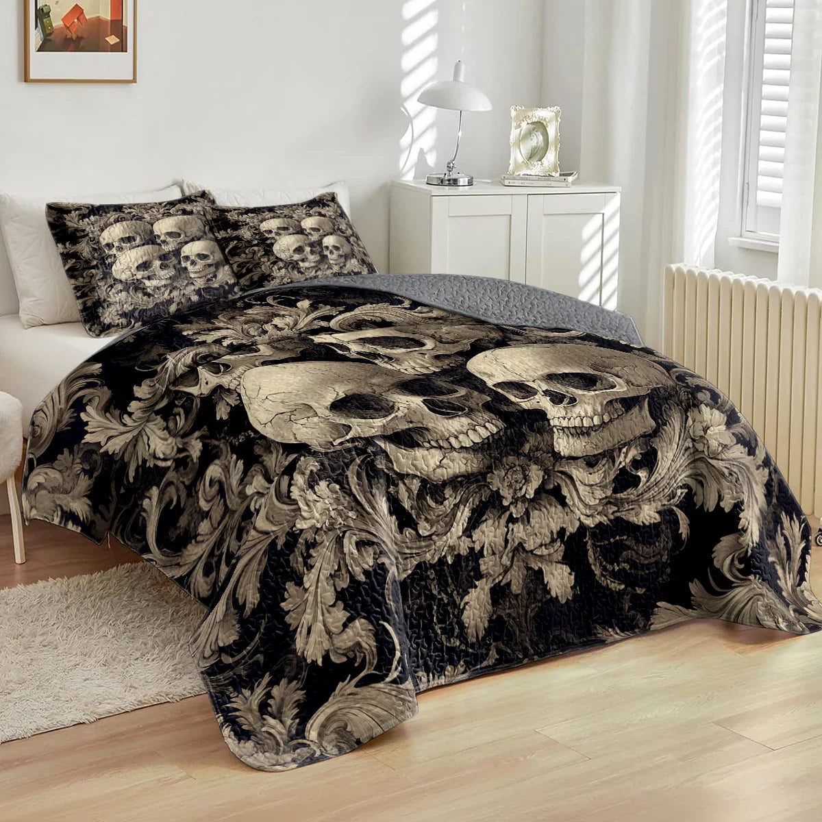 Shineful All Season Quilt 3-Piece Set - Mystic Skull Baroque