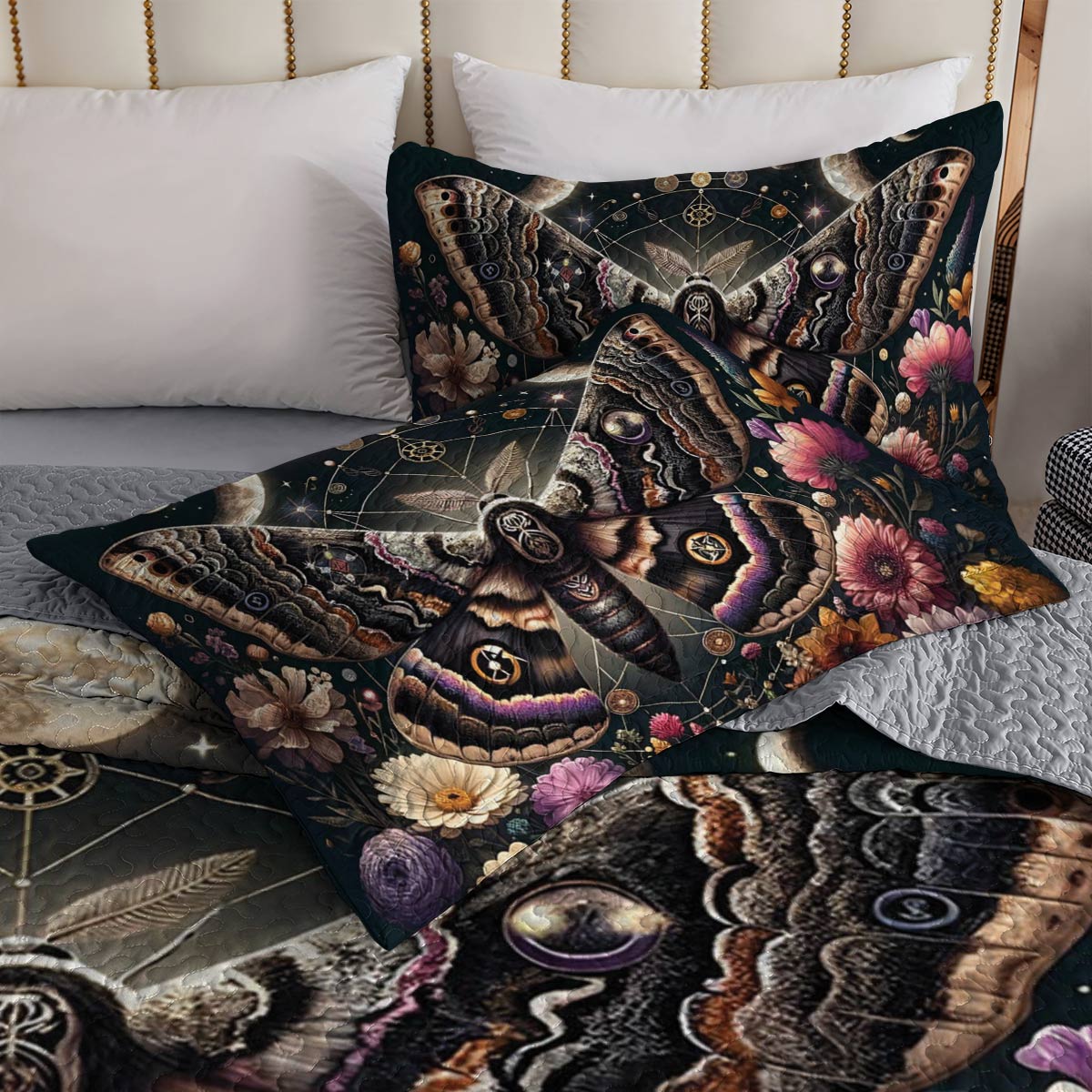 Shineful All Season Quilt 3-teiliges Set Celestial Moth