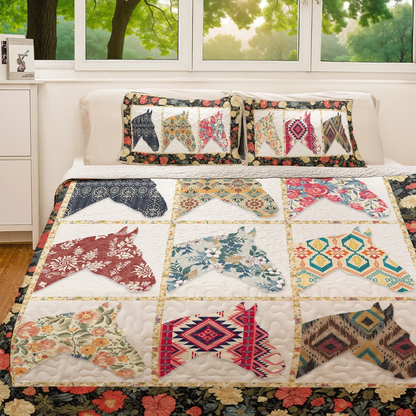 Shineful All Season Quilt 3-Piece Set Patchwork Horse Spirit