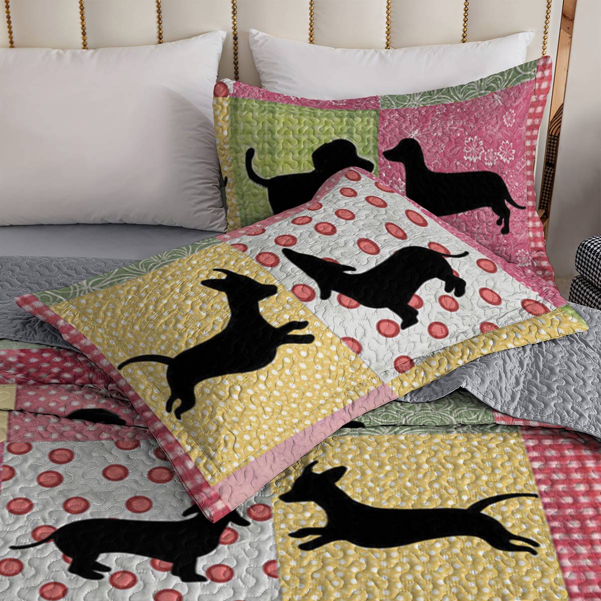 Shineful All Season Quilt 3-Piece Set Dachshund Friends