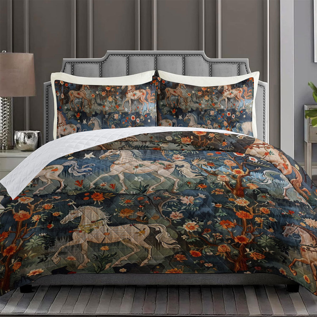 Shineful Quilt 3-Piece Set Mystery Horses