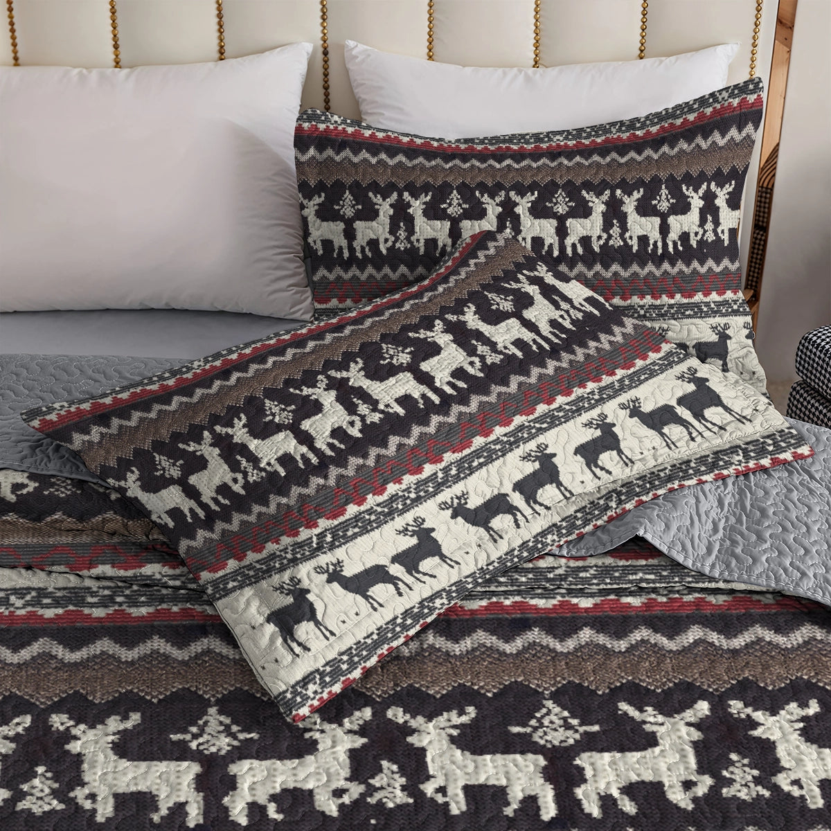 Shineful All Season Quilt 3-Piece Set - Reindeer Frolic Christmas