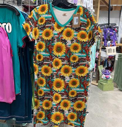 Sunflower Shineful® V-Neck Nightshirts Quilt Fabric Tl10