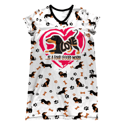 L O V E Dachshund Shineful® V-Neck Nightshirts Love Is A Four Legged Words Qd5