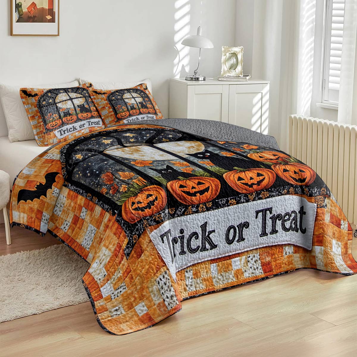 Shineful All Season Quilt 3-Piece Set Trick Or Treat Inside The Window