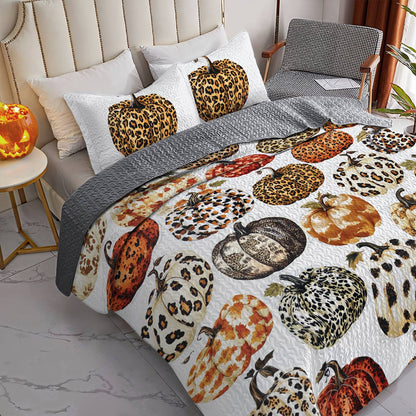 Shineful All Season Quilt 3-Piece Set Charming Pumpkins