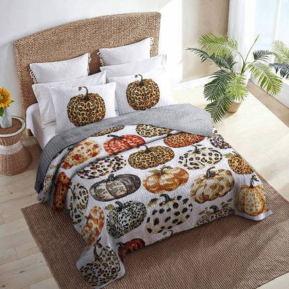 Shineful All Season Quilt 3-Piece Set Charming Pumpkins