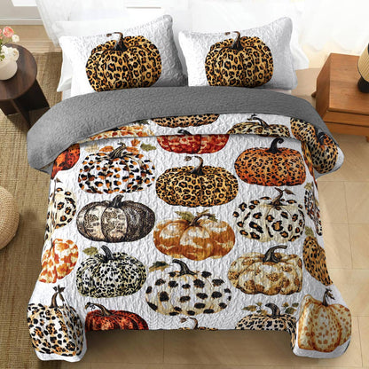 Shineful All Season Quilt 3-Piece Set Charming Pumpkins