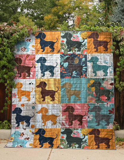 Shineful Flat Print Faux Quilt Blanket Summer Dachshunds Lovely