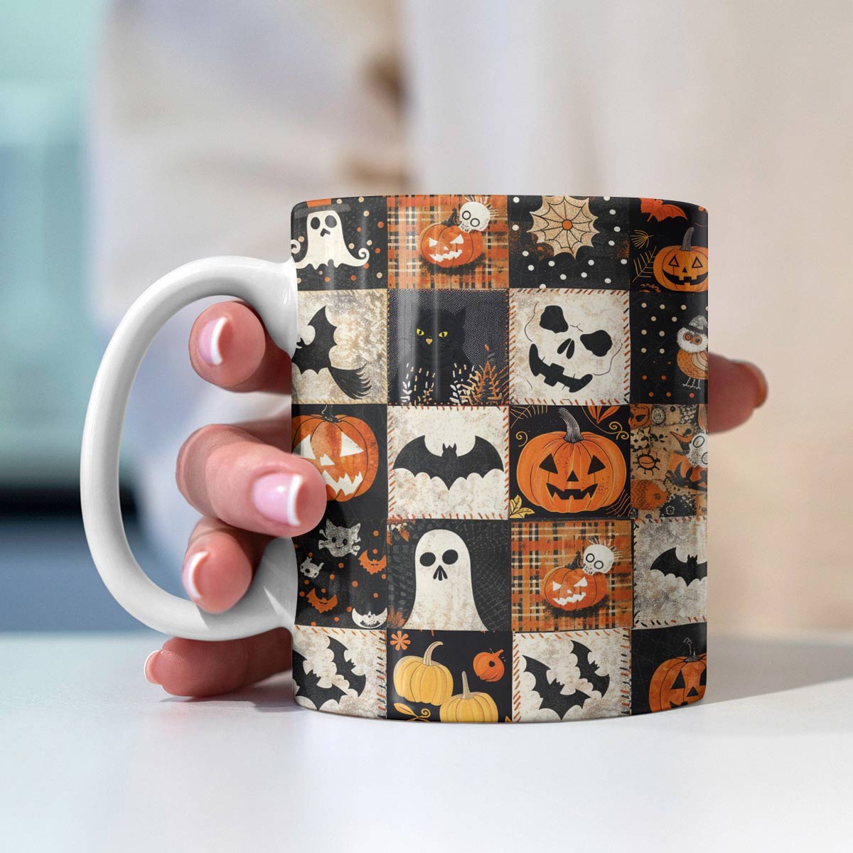 Glänzende Keramiktasse Spooky Patchwork