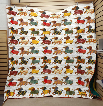 Shineful Flat Print Faux Quilt Blanket Playful Dachshunds