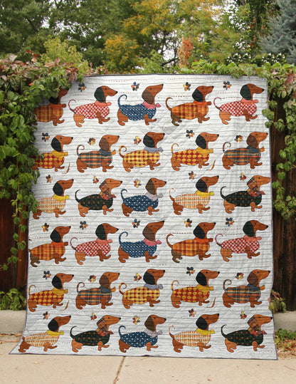 Shineful Flat Print Faux Quilt Blanket Affectionate Dachshunds