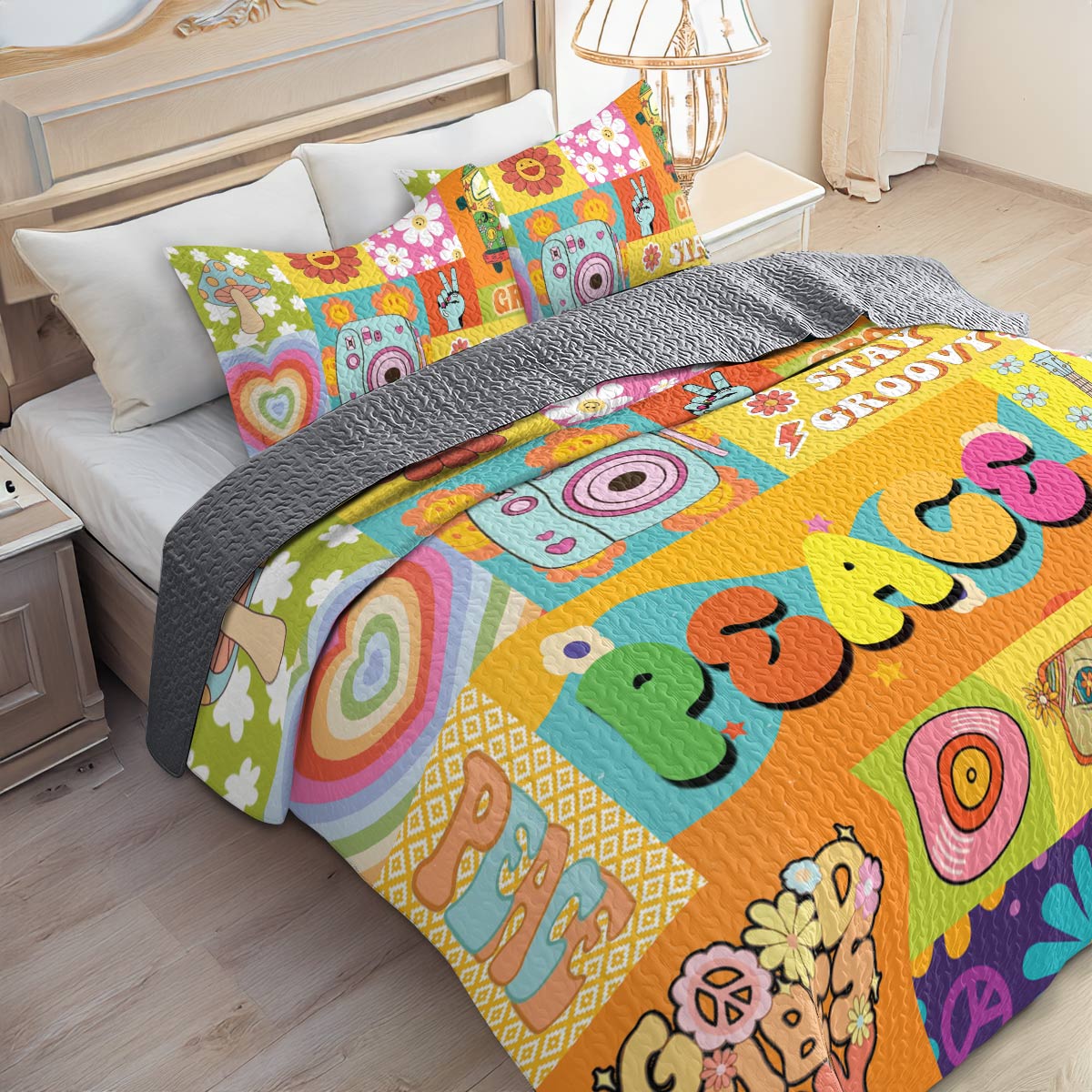 Shineful All Season Quilt 3-Piece Set Peace & Love