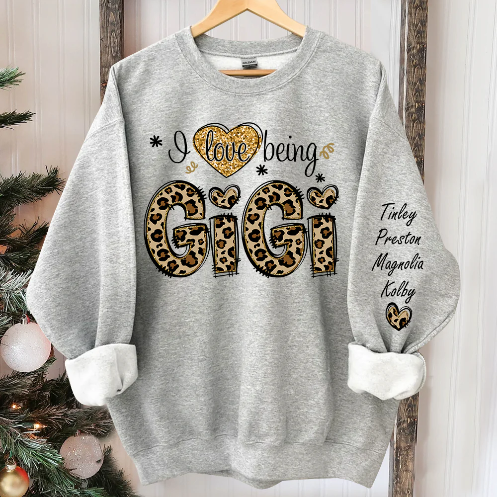 Shineful I Love Being Gigi Leopard - Personalized Sweatshirt