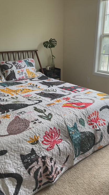 Shineful All Season Quilt 3-Piece Set Botanical Cat Bliss