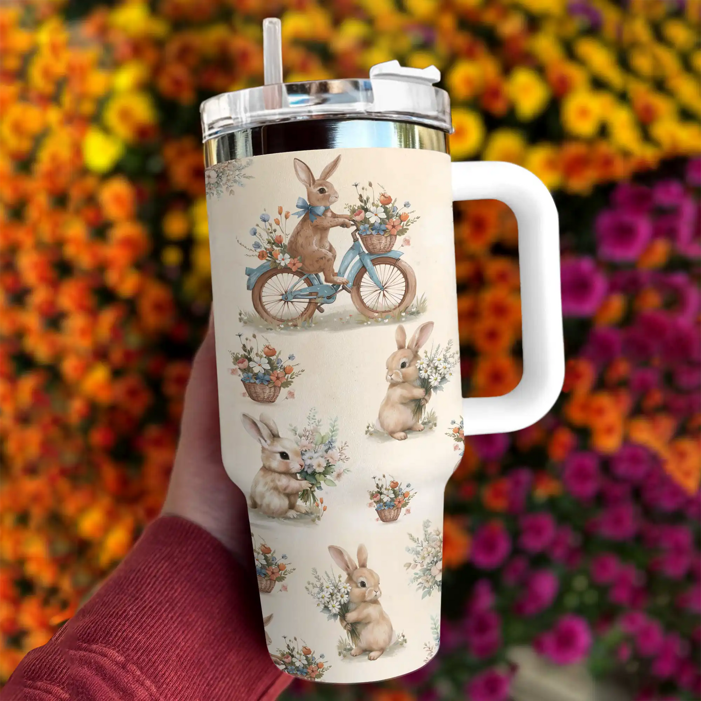 Glänzender Becher Hase mit Blume