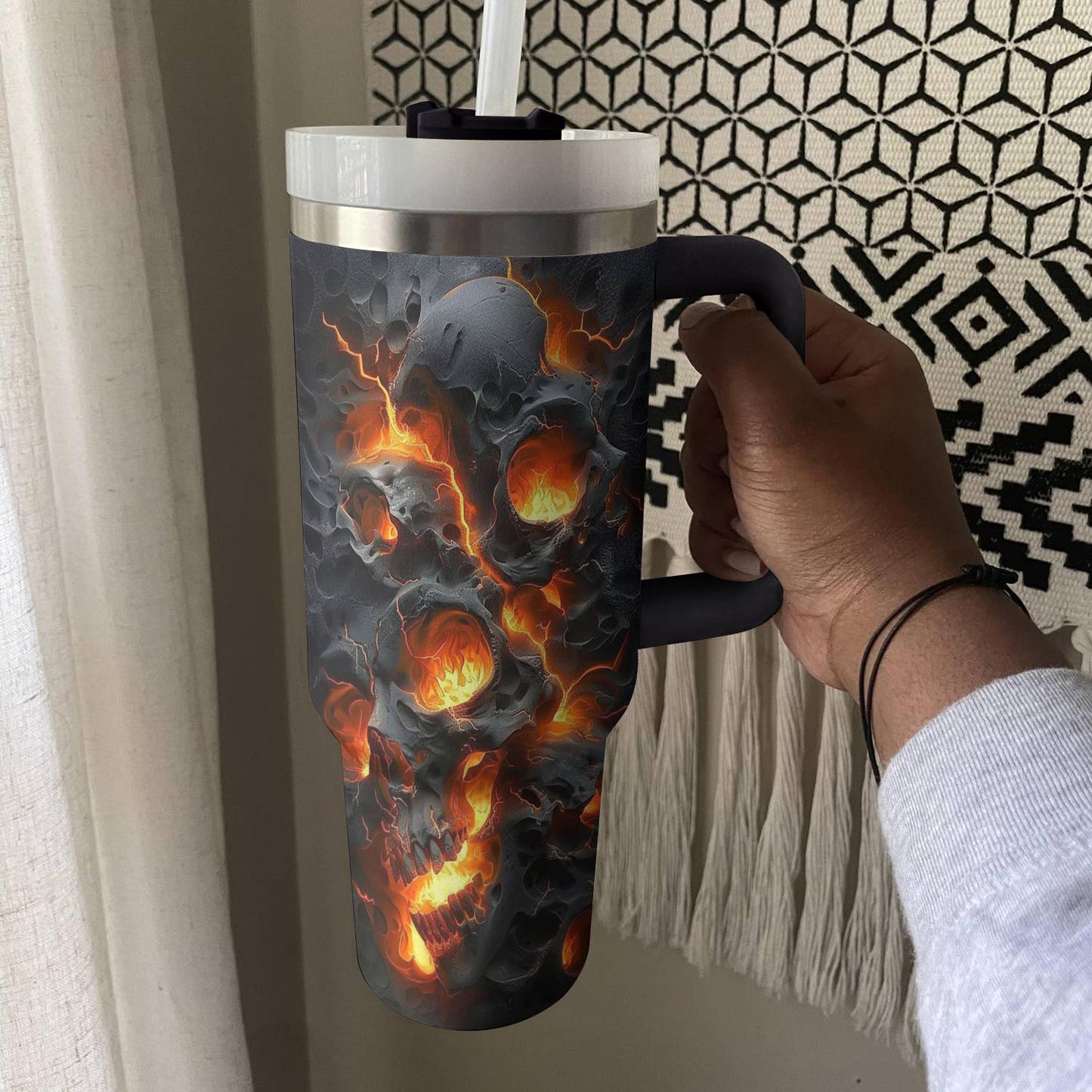 Shineful Tumbler Breakout Fire Skull